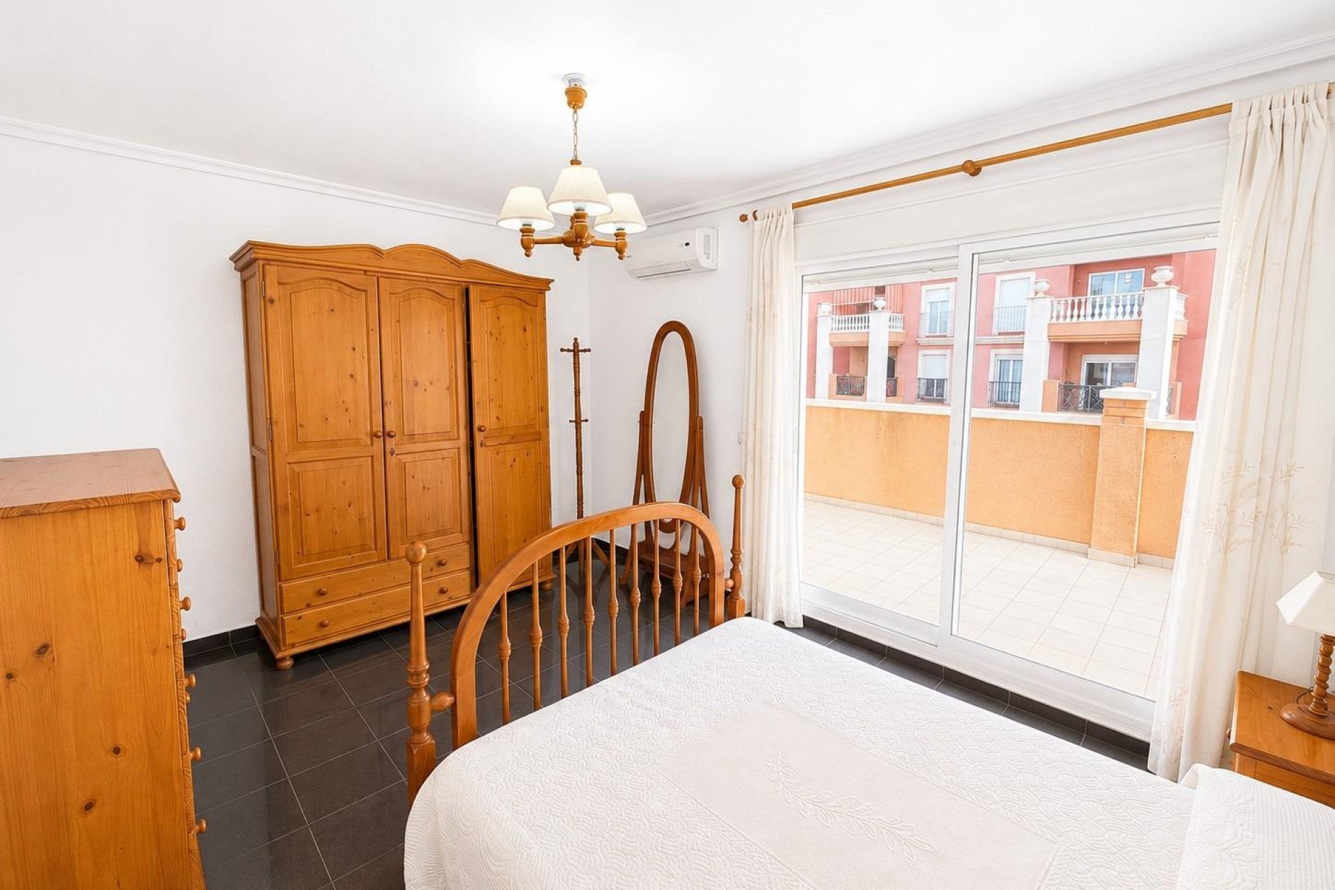 Resale - Apartment - Torrevieja - Playa de los Locos
