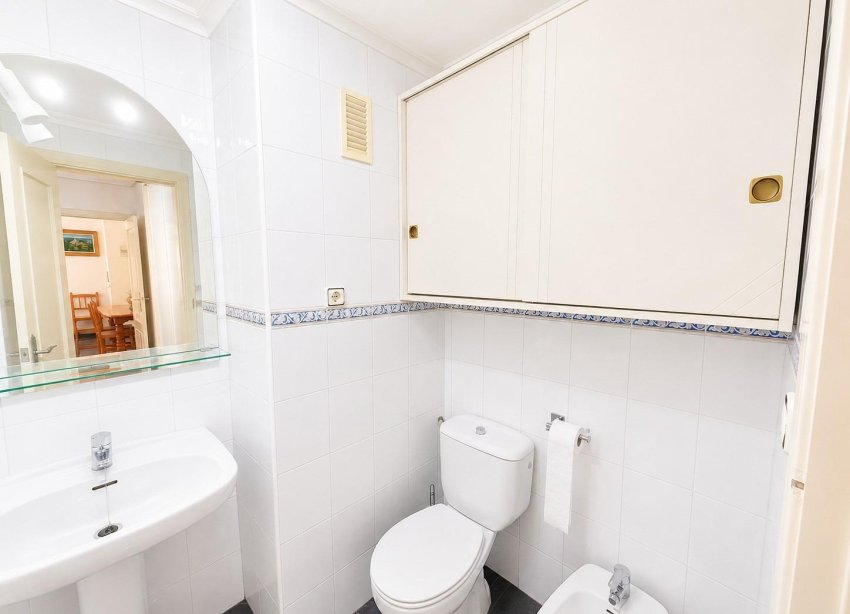 Resale - Apartment - Torrevieja - Playa de los Locos