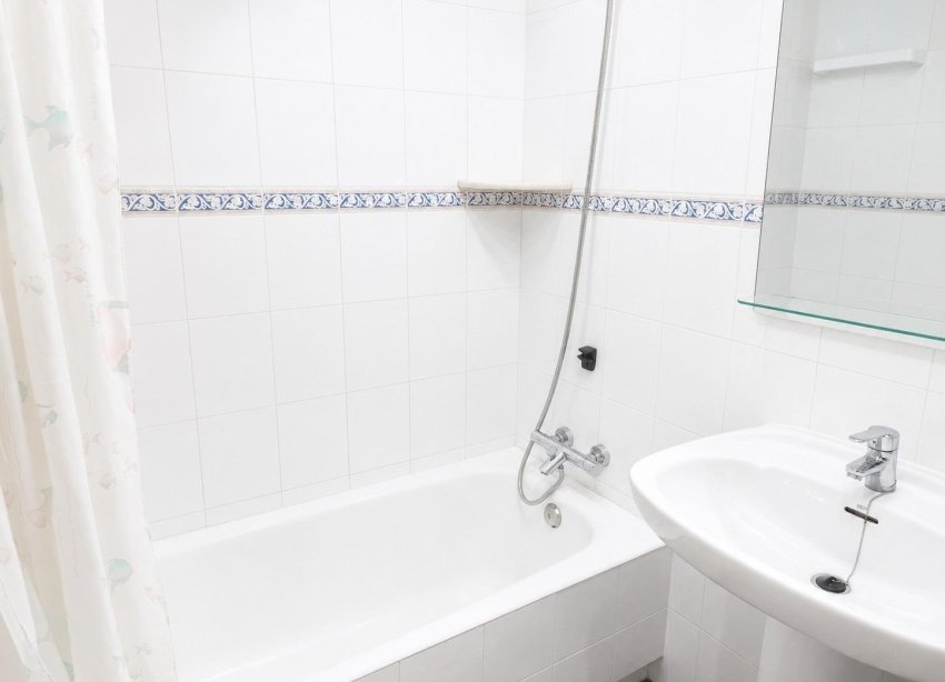 Resale - Apartment - Torrevieja - Playa de los Locos
