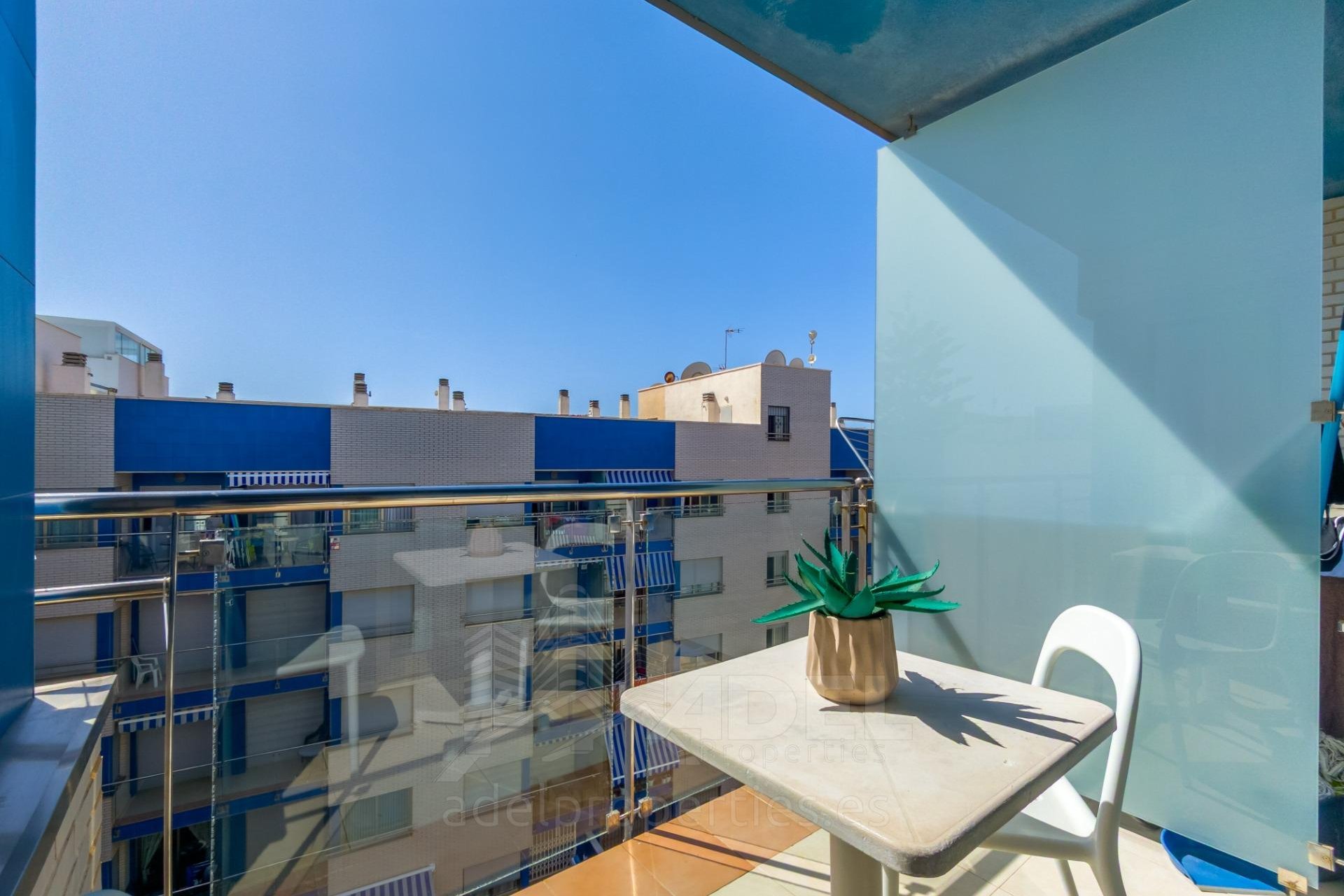 Resale - Apartment - Torrevieja - Playa de los Locos