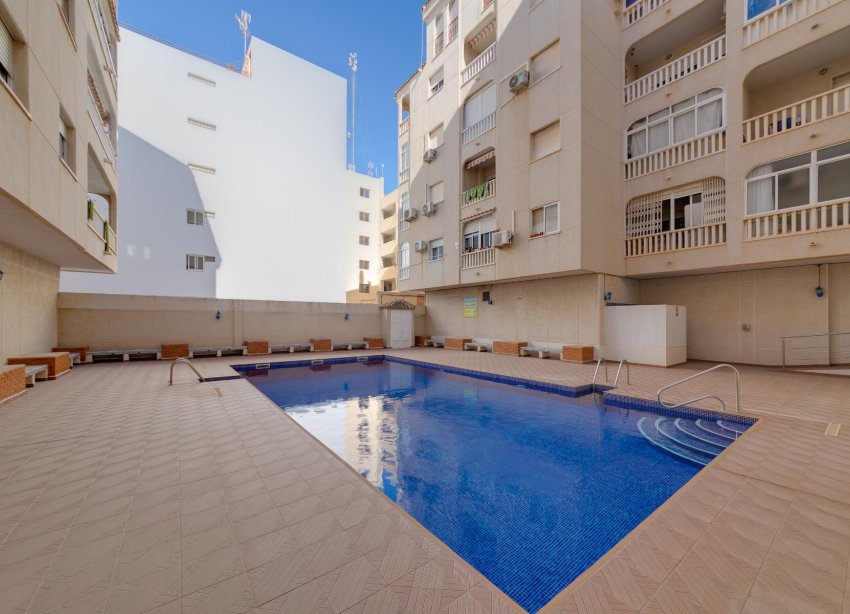 Resale - Apartment - Torrevieja - playa de los naufragos