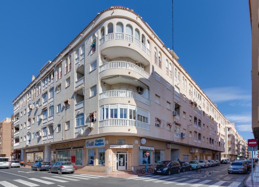 Resale - Apartment - Torrevieja - playa de los naufragos