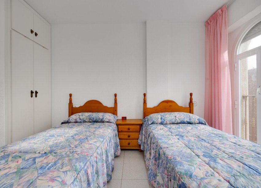 Resale - Apartment - Torrevieja - playa de los naufragos