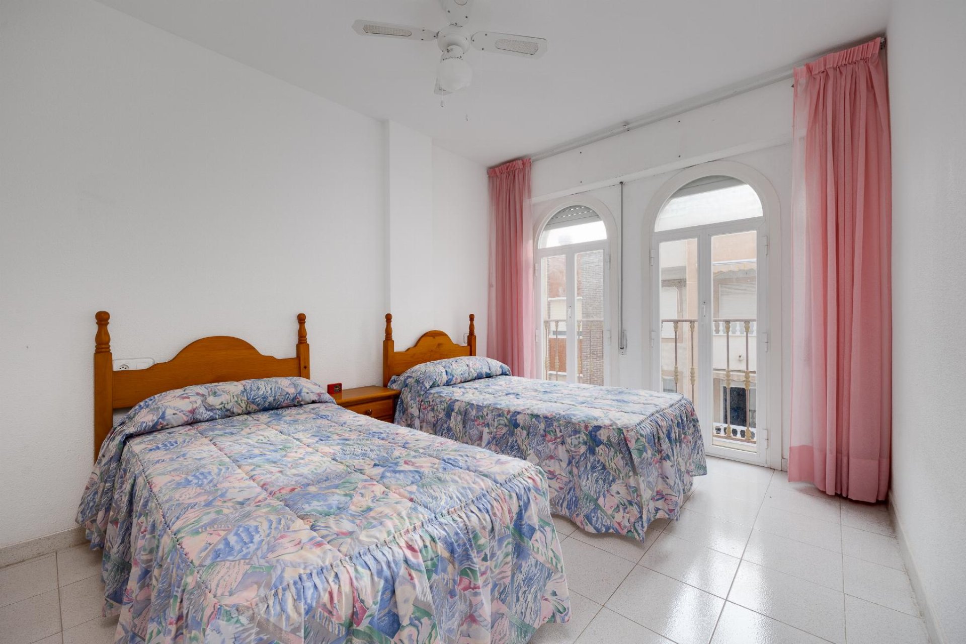 Resale - Apartment - Torrevieja - playa de los naufragos