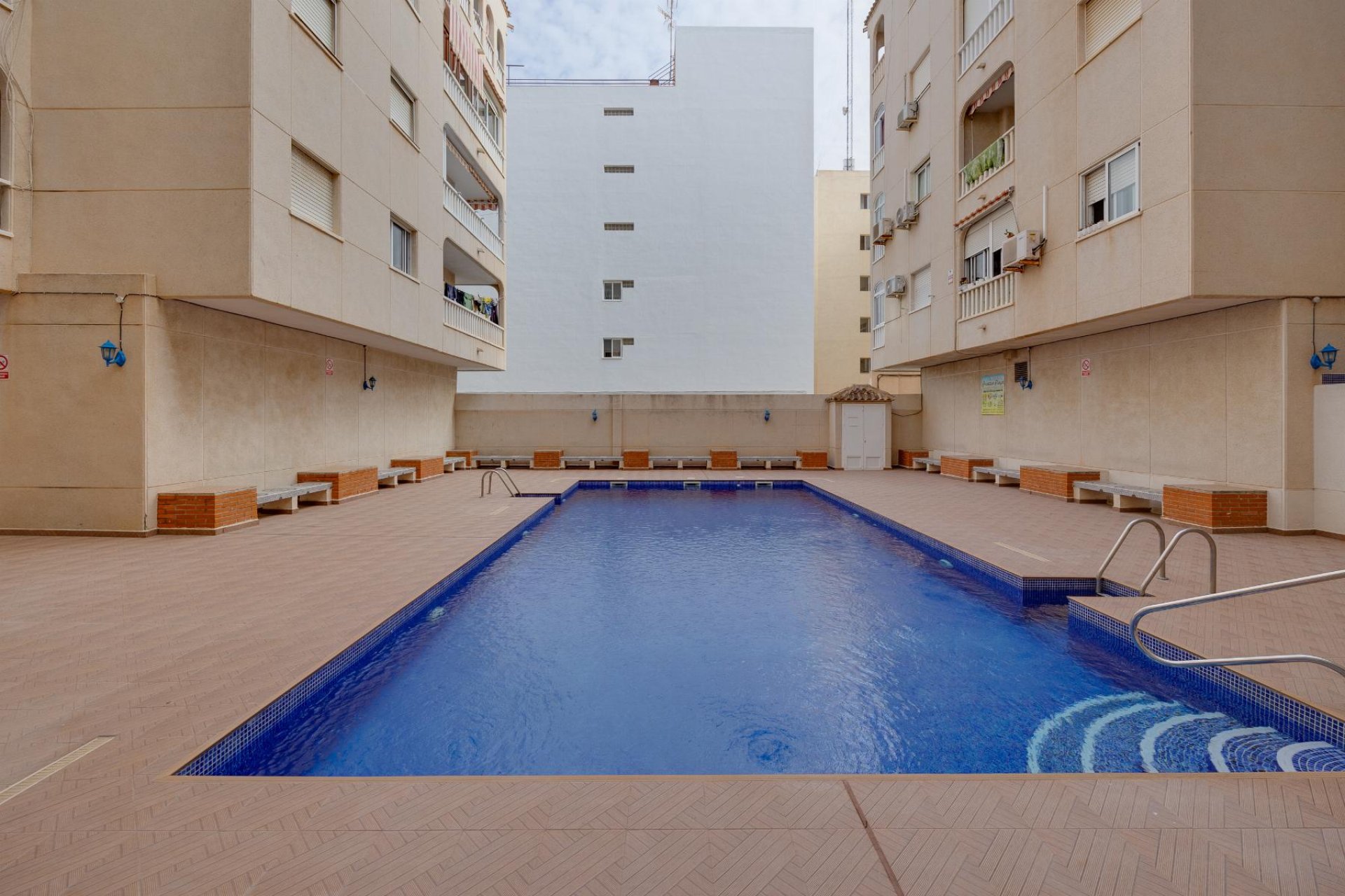 Resale - Apartment - Torrevieja - playa de los naufragos