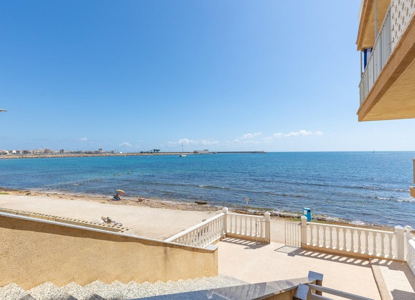 Resale - Apartment - Torrevieja - Playa de los Naufragos