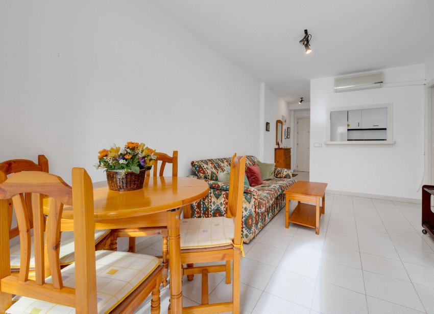 Resale - Apartment - Torrevieja - playa de los naufragos