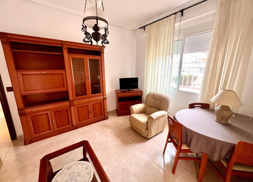 Resale - Apartment - Torrevieja - Playa de los Naufragos