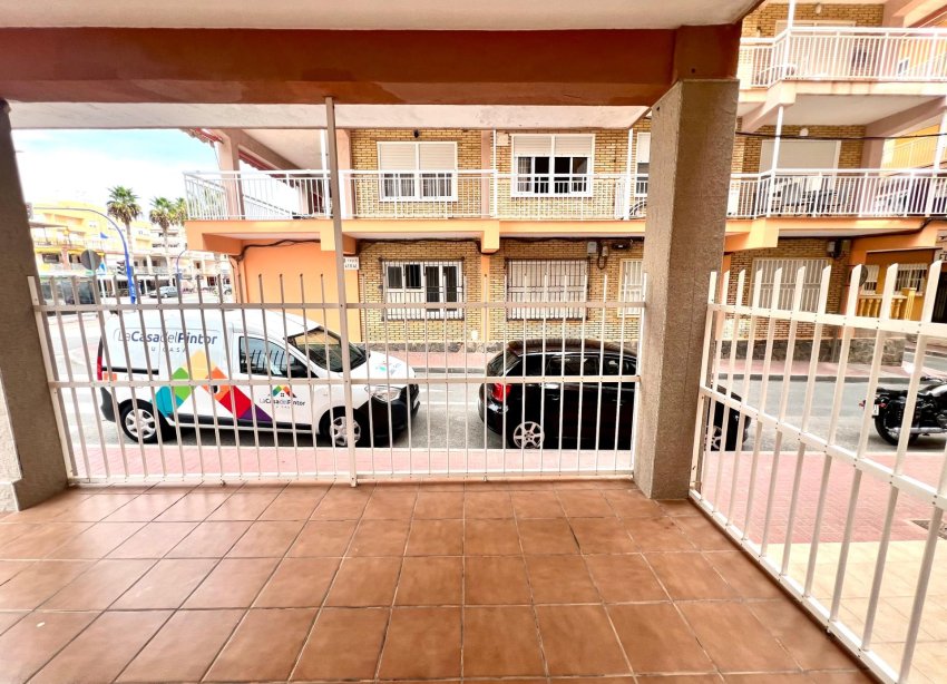 Resale - Apartment - Torrevieja - Playa de los Naufragos