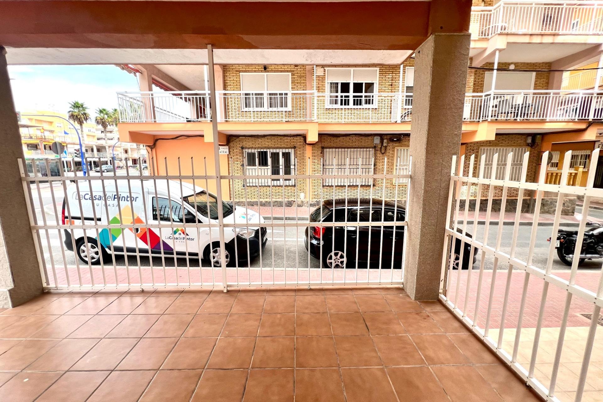 Resale - Apartment - Torrevieja - Playa de los Naufragos