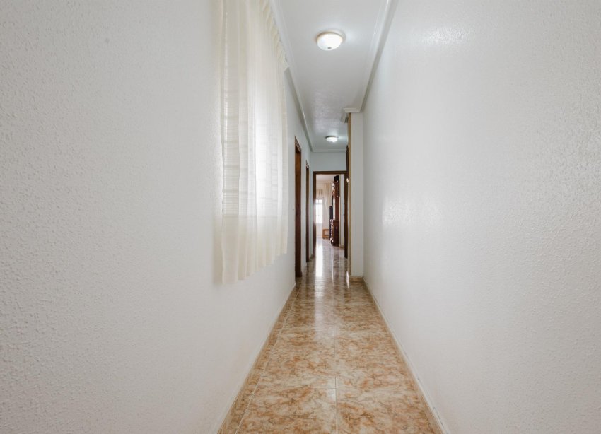 Resale - Apartment - Torrevieja - playa de los naufragos