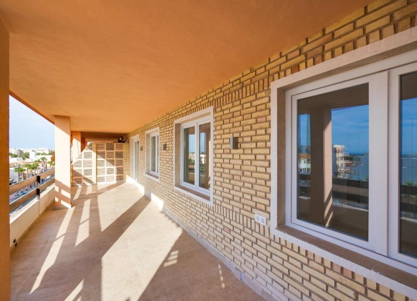 Resale - Apartment - Torrevieja - playa de los naufragos