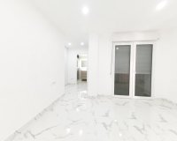 Resale - Apartment - Torrevieja - Playa de los Naufragos