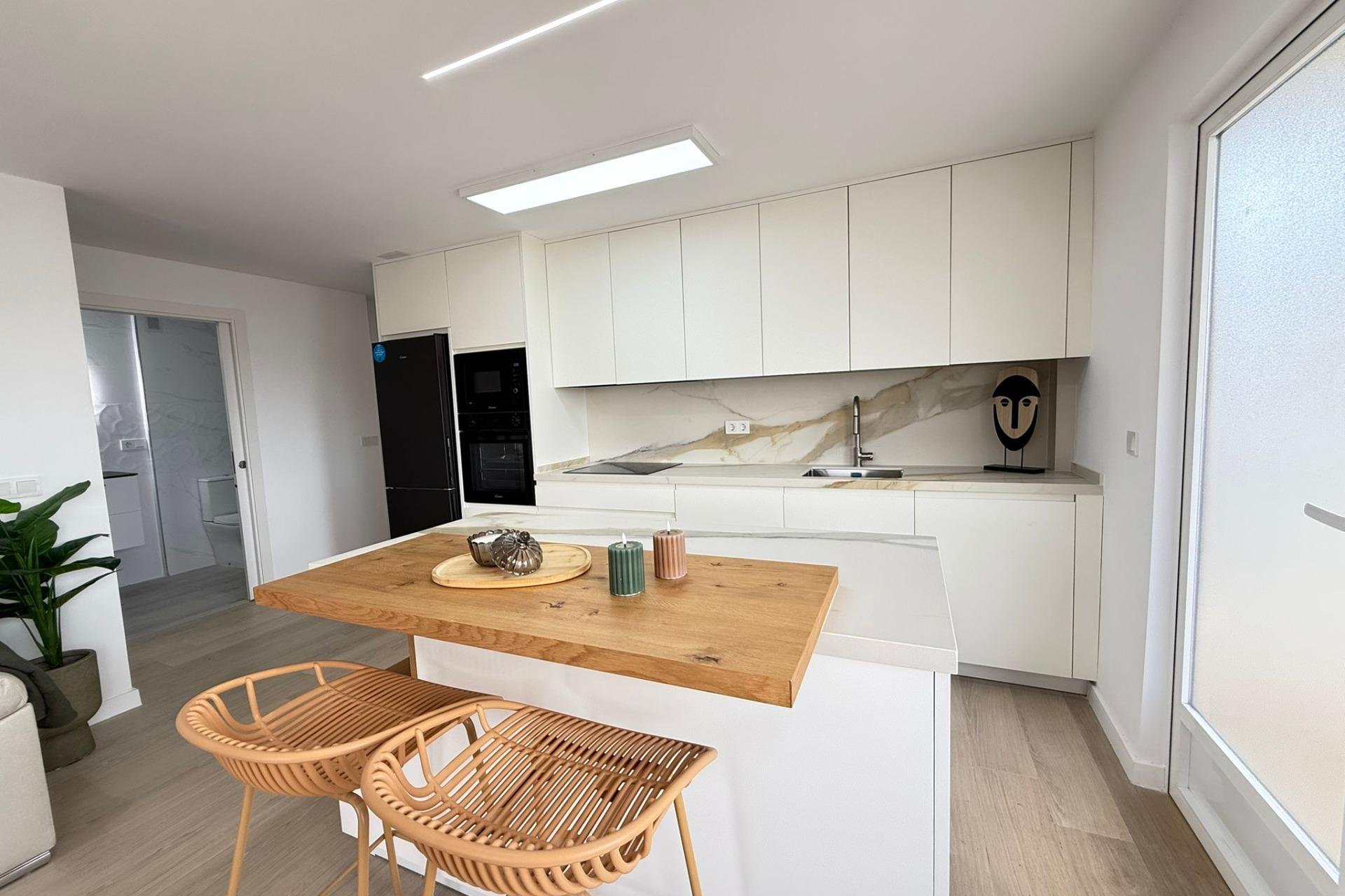 Resale - Apartment - Torrevieja - Playa de los Naufragos