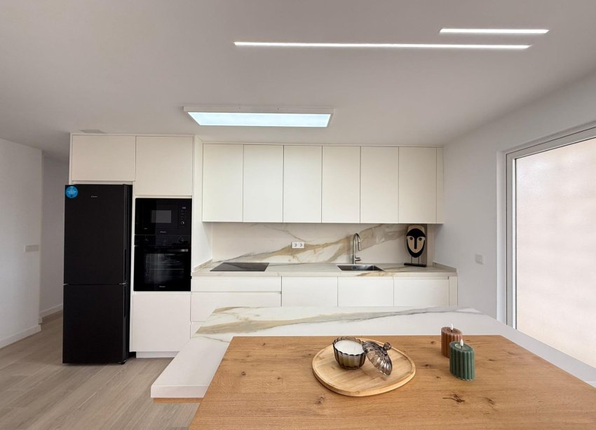 Resale - Apartment - Torrevieja - Playa de los Naufragos