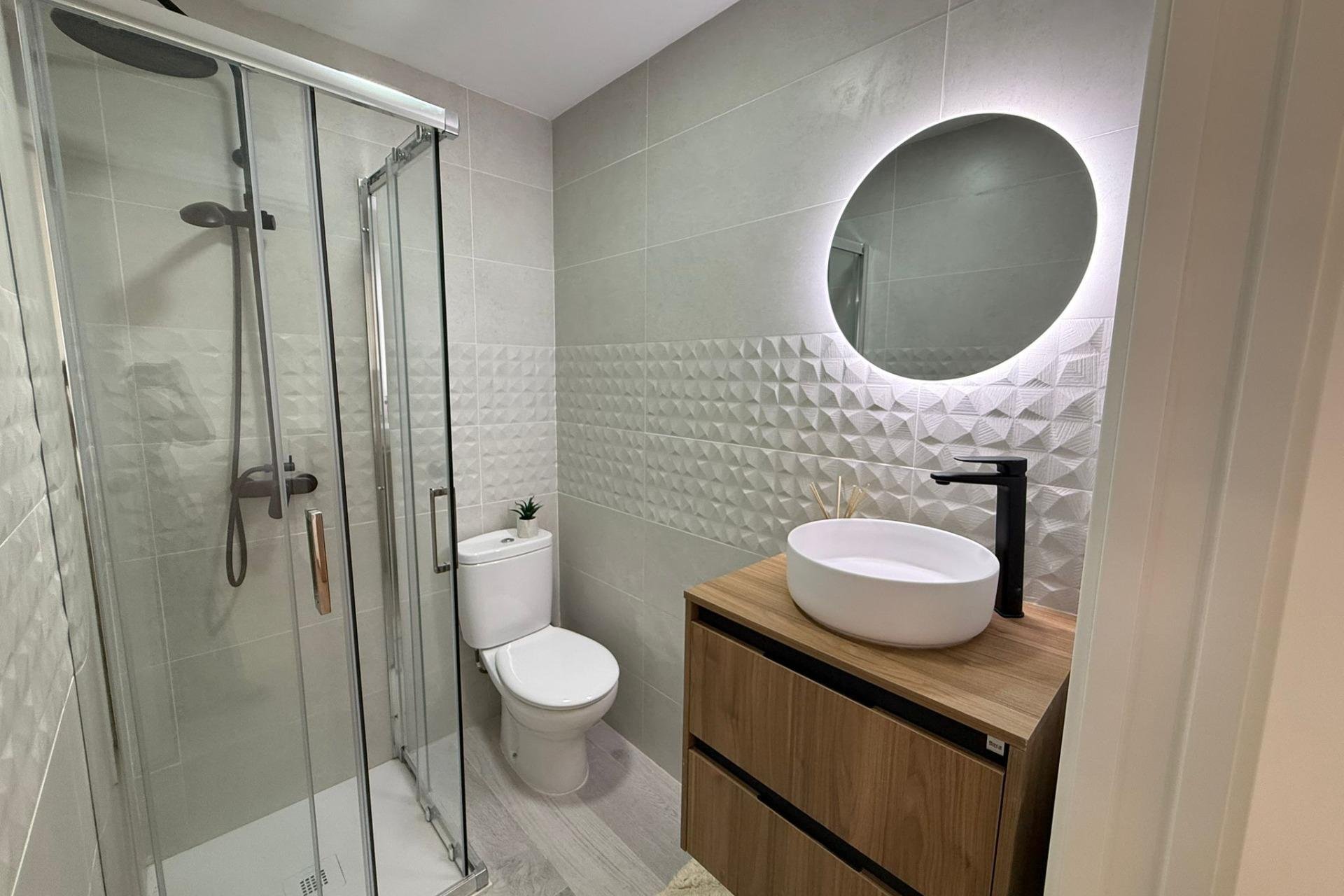 Resale - Apartment - Torrevieja - Playa de los Naufragos