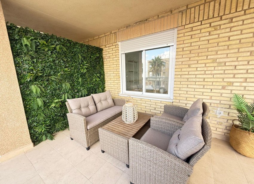 Resale - Apartment - Torrevieja - Playa de los Naufragos