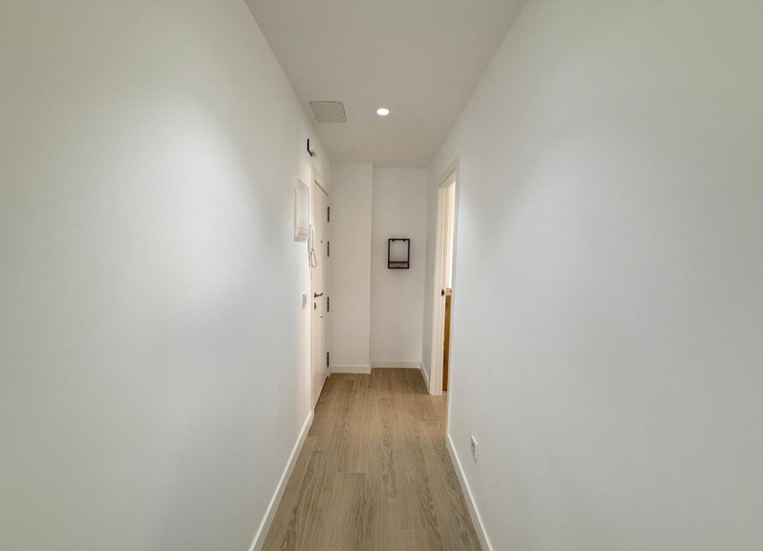 Resale - Apartment - Torrevieja - Playa de los Naufragos