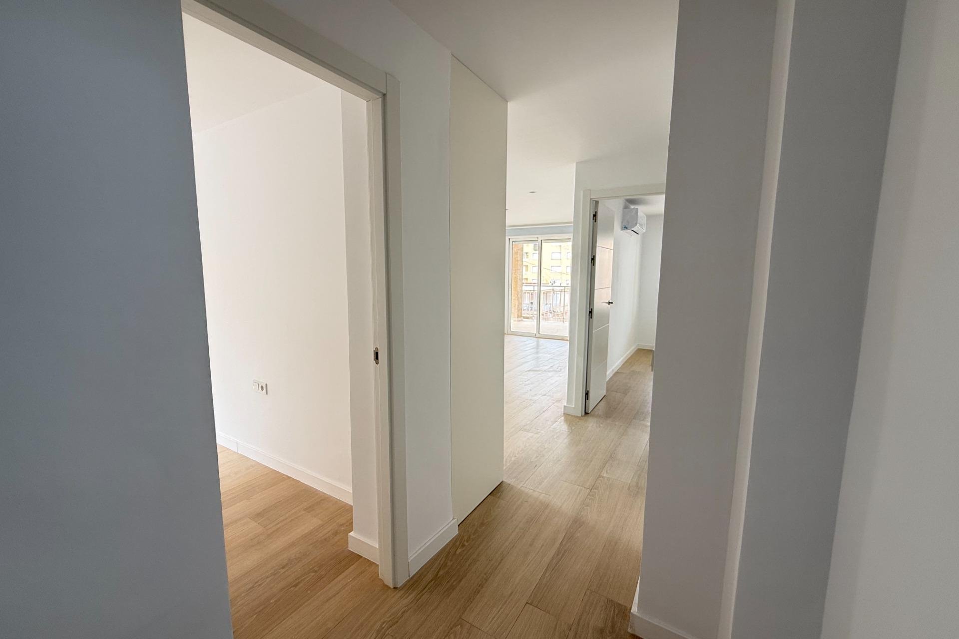 Resale - Apartment - Torrevieja - Playa de los Naufragos