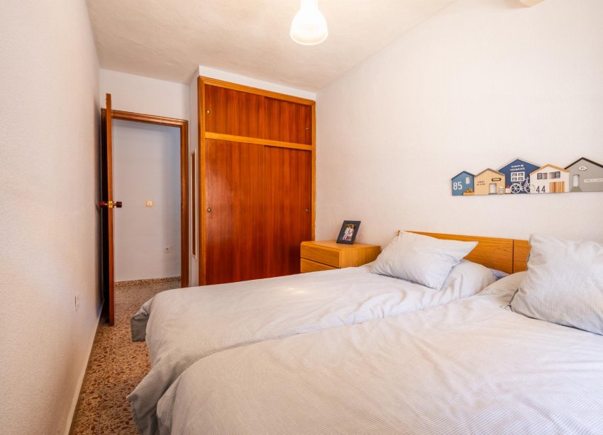 Resale - Apartment - Torrevieja - playa de los naufragos