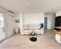 Resale - Apartment - Torrevieja - Playa de los Naufragos