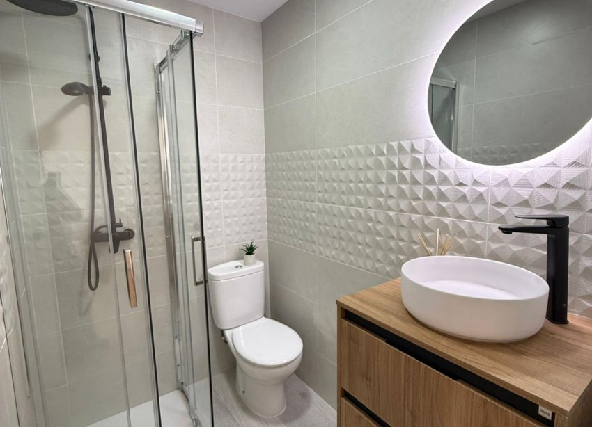 Resale - Apartment - Torrevieja - Playa de los Naufragos