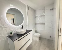 Resale - Apartment - Torrevieja - Playa de los Naufragos