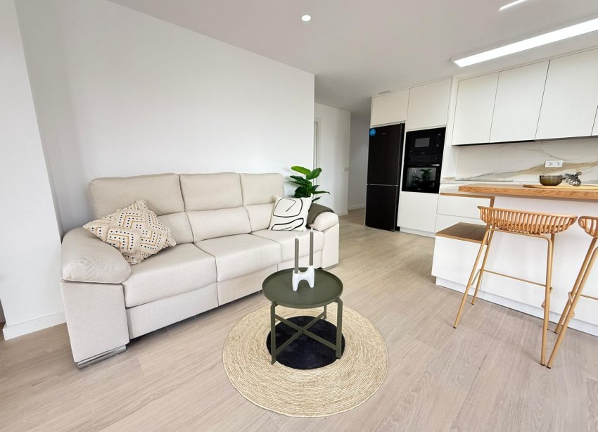 Resale - Apartment - Torrevieja - Playa de los Naufragos