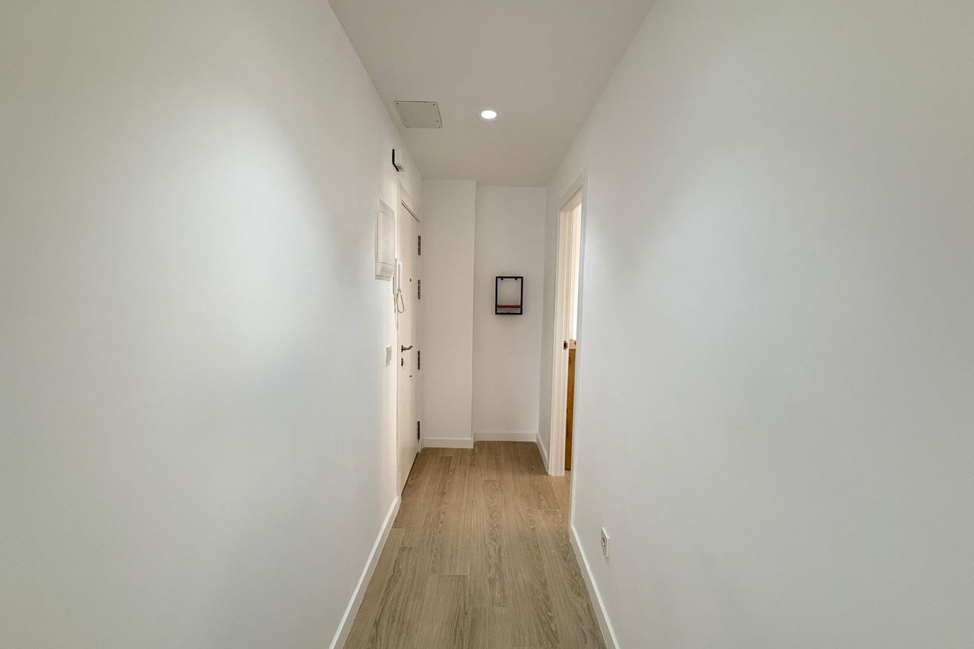 Resale - Apartment - Torrevieja - Playa de los Naufragos