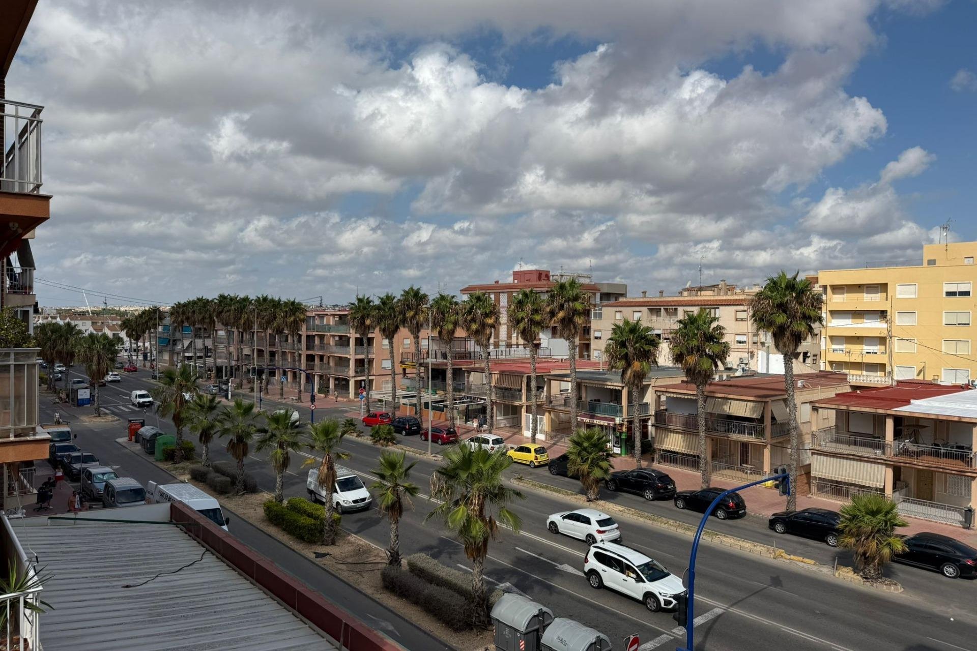 Resale - Apartment - Torrevieja - Playa de los Naufragos