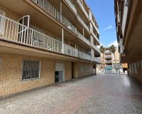 Resale - Apartment - Torrevieja - Playa de los Naufragos