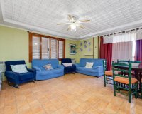 Resale - Apartment - Torrevieja - Playa del Acequión