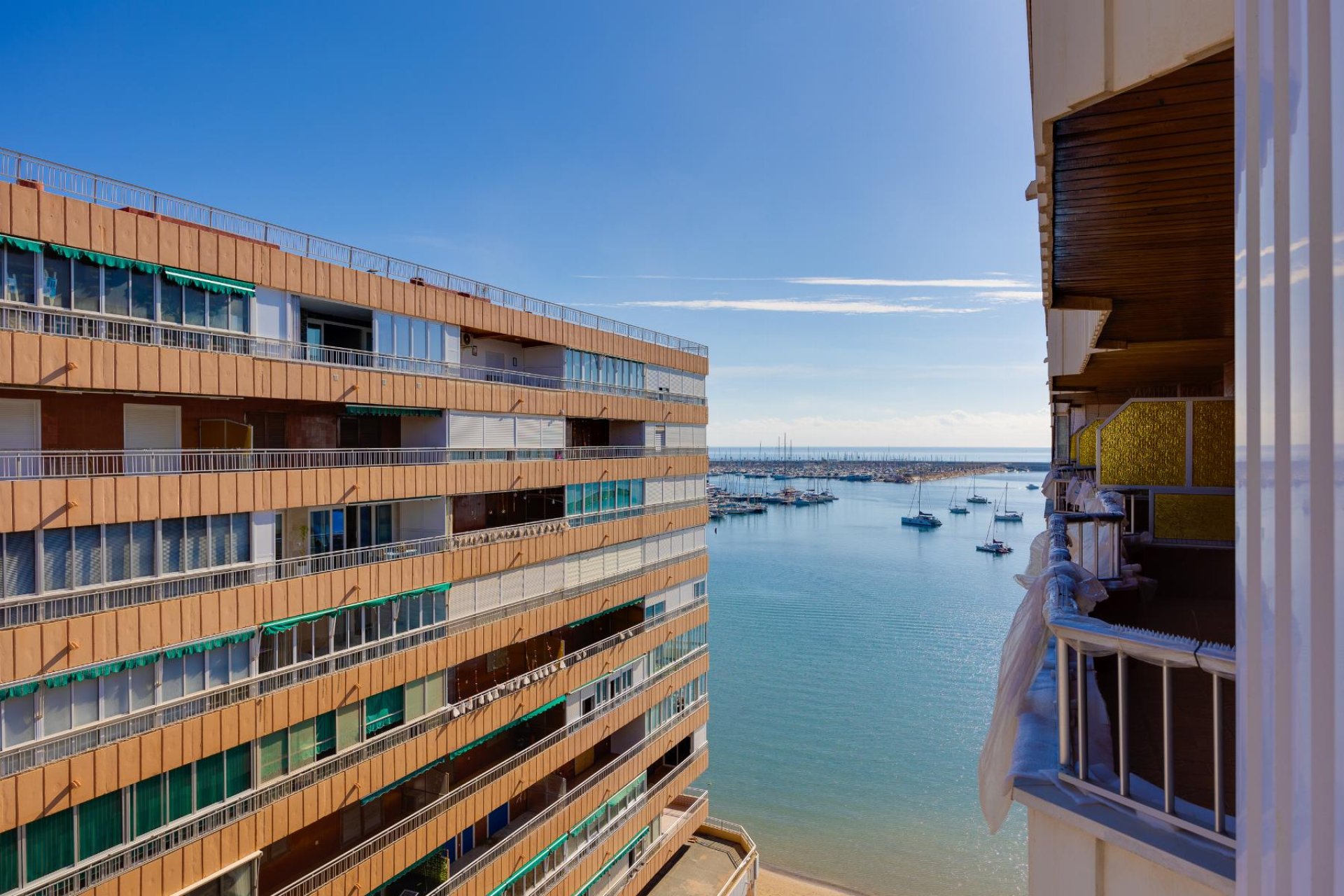 Resale - Apartment - Torrevieja - Playa del Acequión