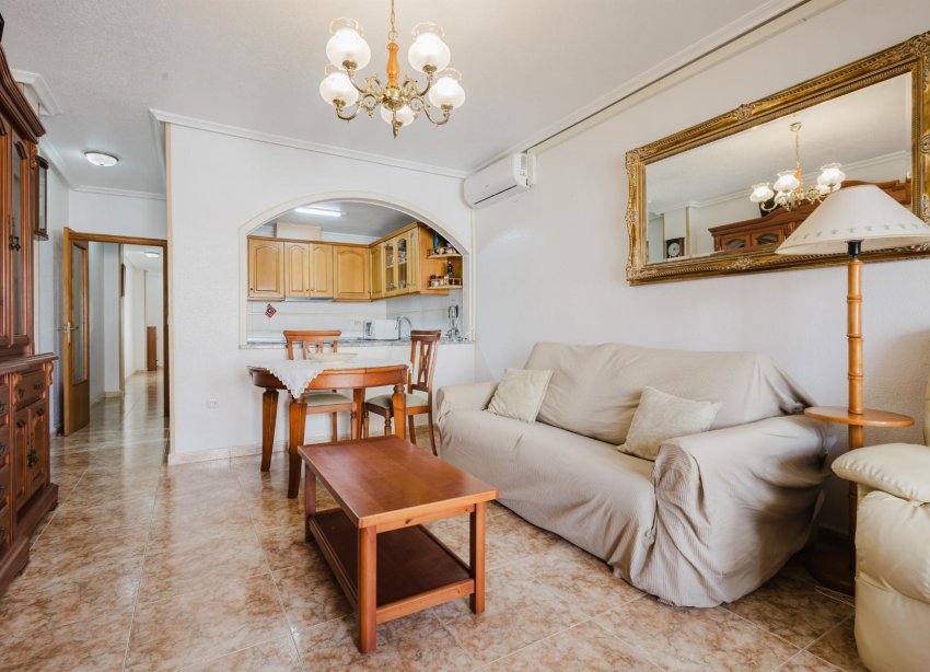 Resale - Apartment - Torrevieja - Playa del Acequión