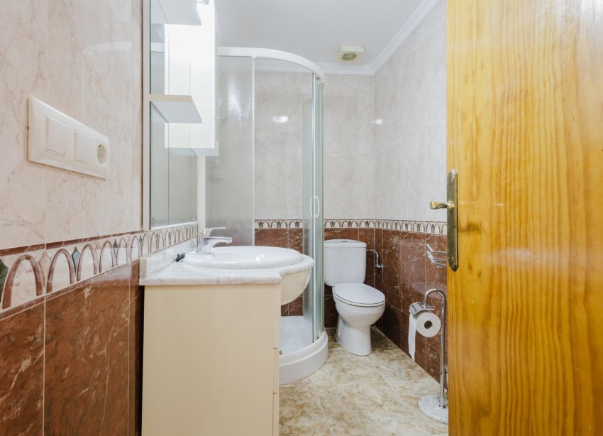 Resale - Apartment - Torrevieja - Playa del Acequión