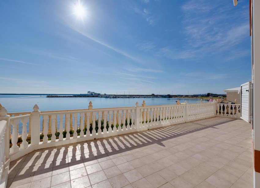 Resale - Apartment - Torrevieja - Playa del Acequión