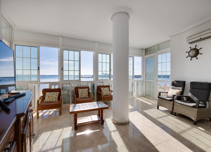 Resale - Apartment - Torrevieja - Playa del Acequión