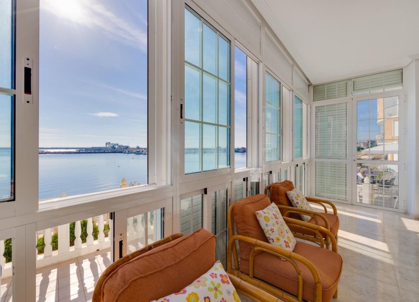 Resale - Apartment - Torrevieja - Playa del Acequión