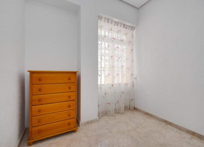 Resale - Apartment - Torrevieja - Playa del Acequión