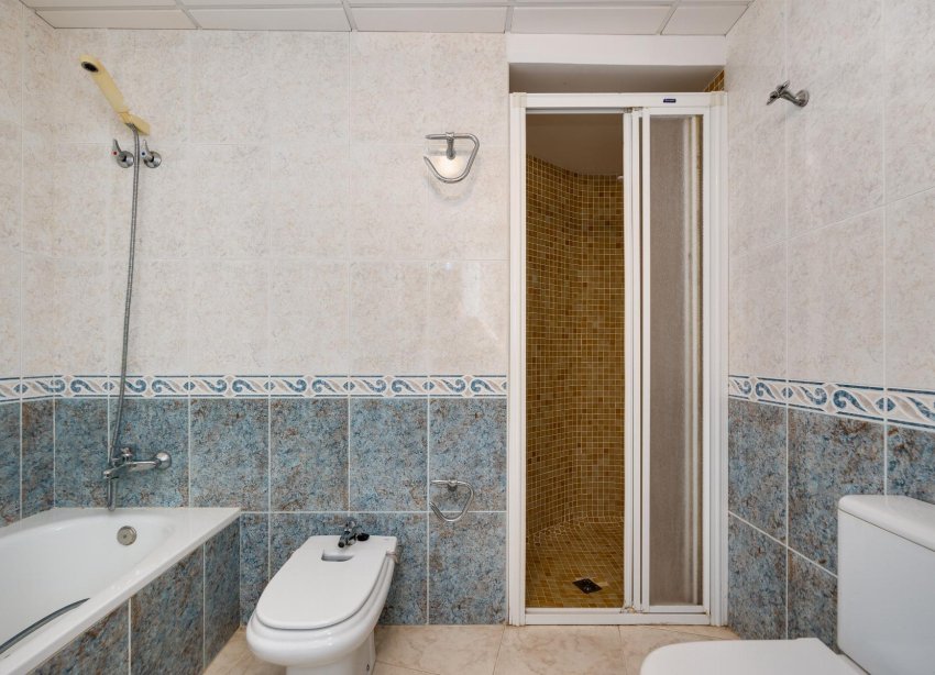 Resale - Apartment - Torrevieja - Playa del Acequión