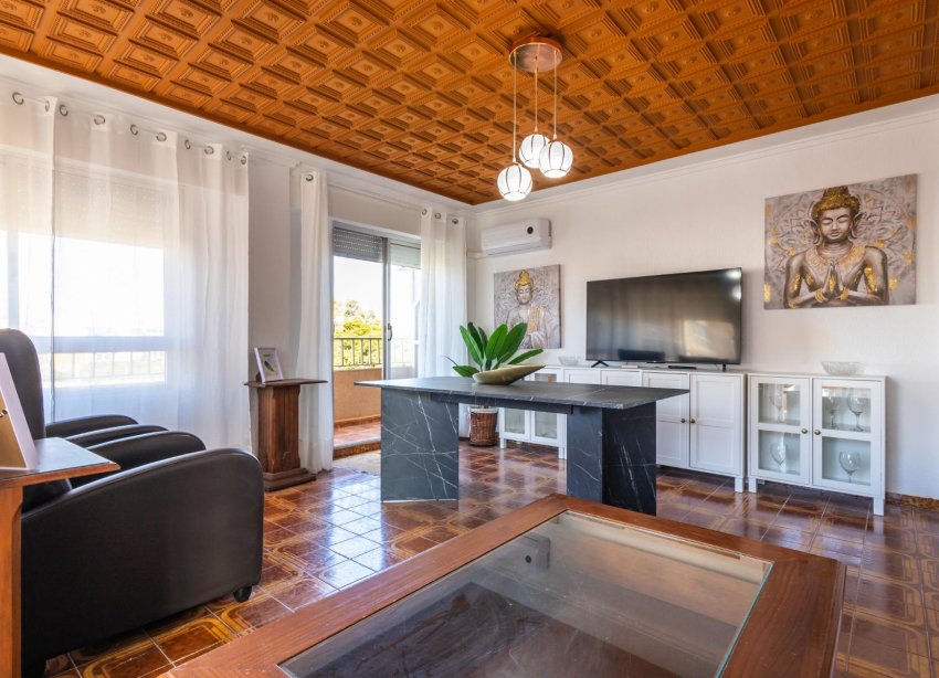 Resale - Apartment - Torrevieja - Playa del Acequión