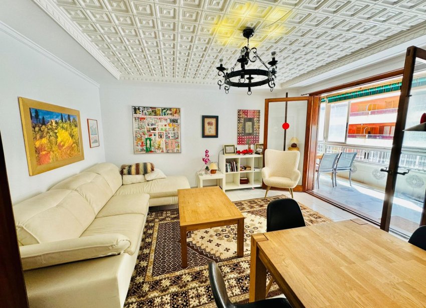 Resale - Apartment - Torrevieja - Playa del Acequión
