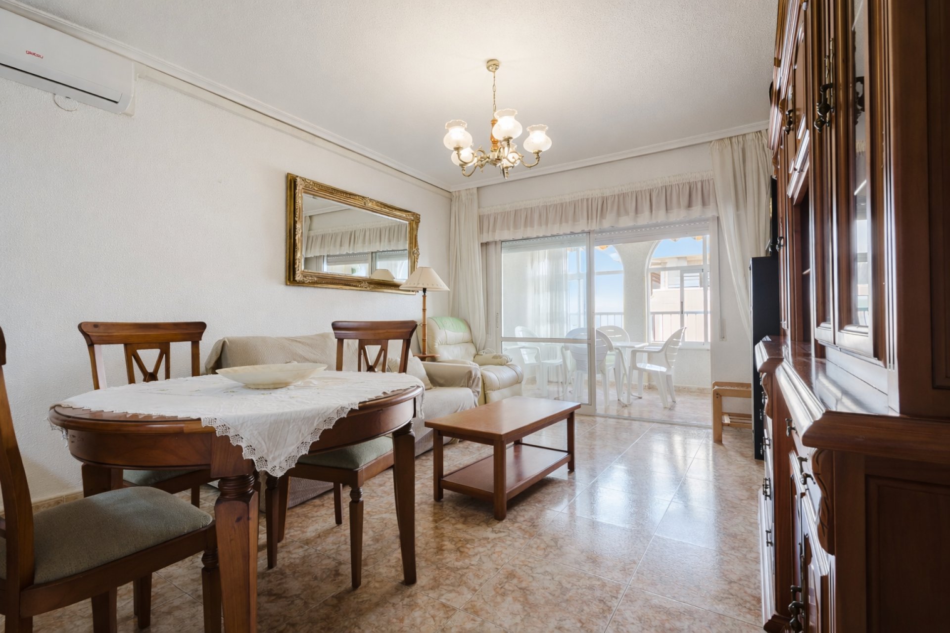 Resale - Apartment - Torrevieja - Playa del Acequión