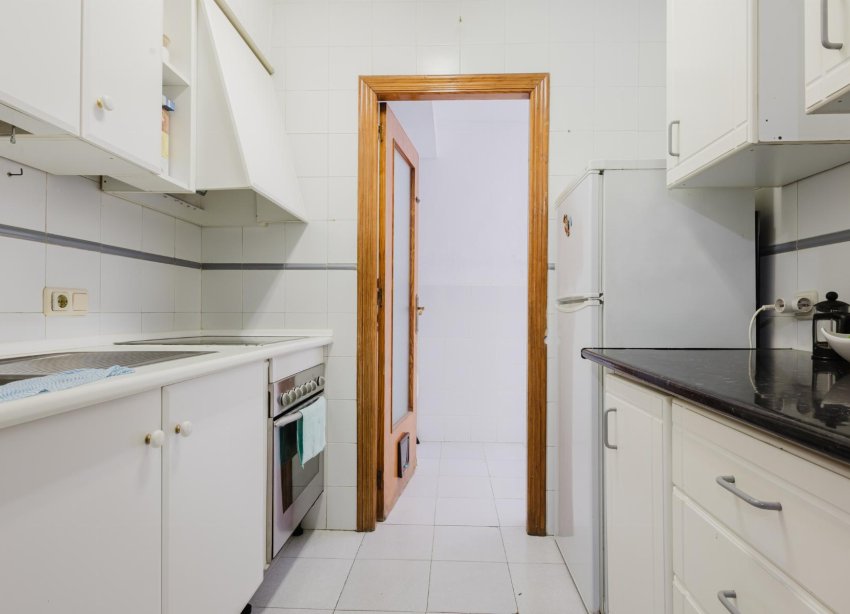 Resale - Apartment - Torrevieja - Playa del Acequión