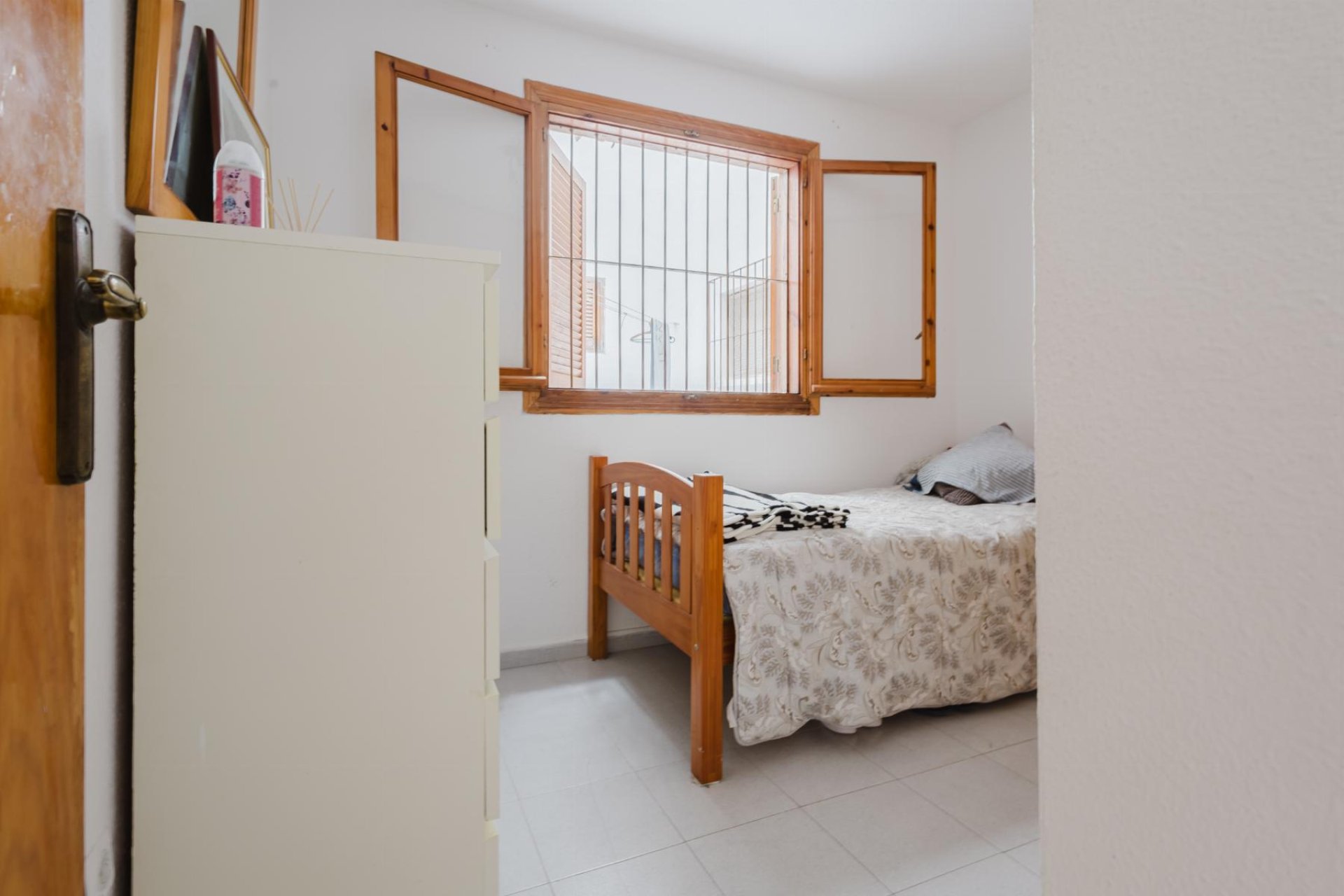Resale - Apartment - Torrevieja - Playa del Acequión