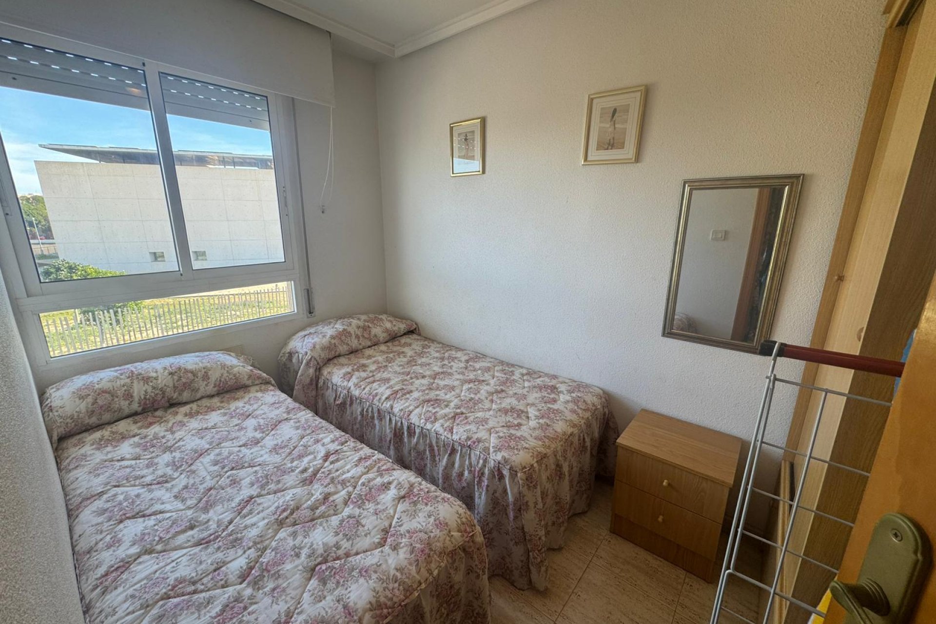 Resale - Apartment - Torrevieja - Playa del Acequión