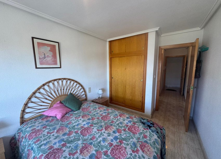 Resale - Apartment - Torrevieja - Playa del Acequión