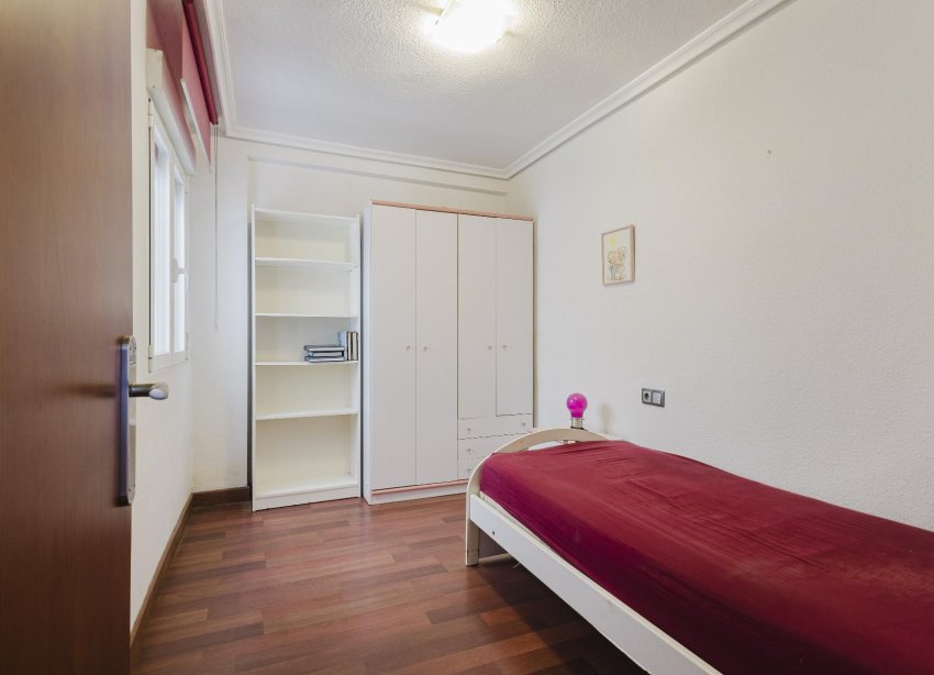 Resale - Apartment - Torrevieja - Playa del Acequión