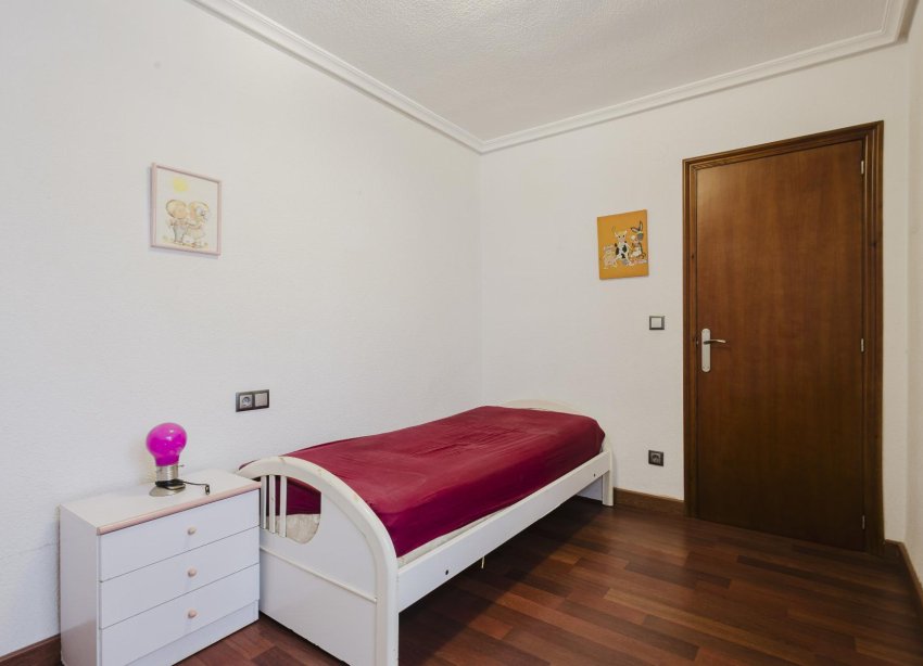 Resale - Apartment - Torrevieja - Playa del Acequión