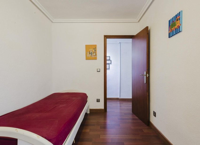 Resale - Apartment - Torrevieja - Playa del Acequión